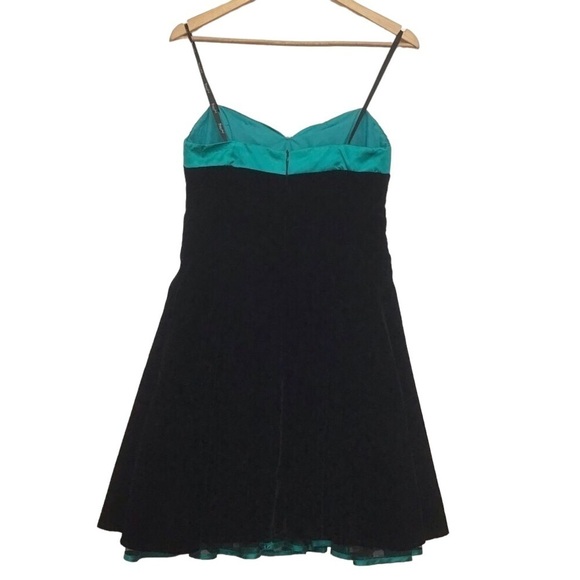 Joseph Ribkoff black velvet strapless ruffle tulle dress crinoline fit & flare 8 - Picture 4 of 16